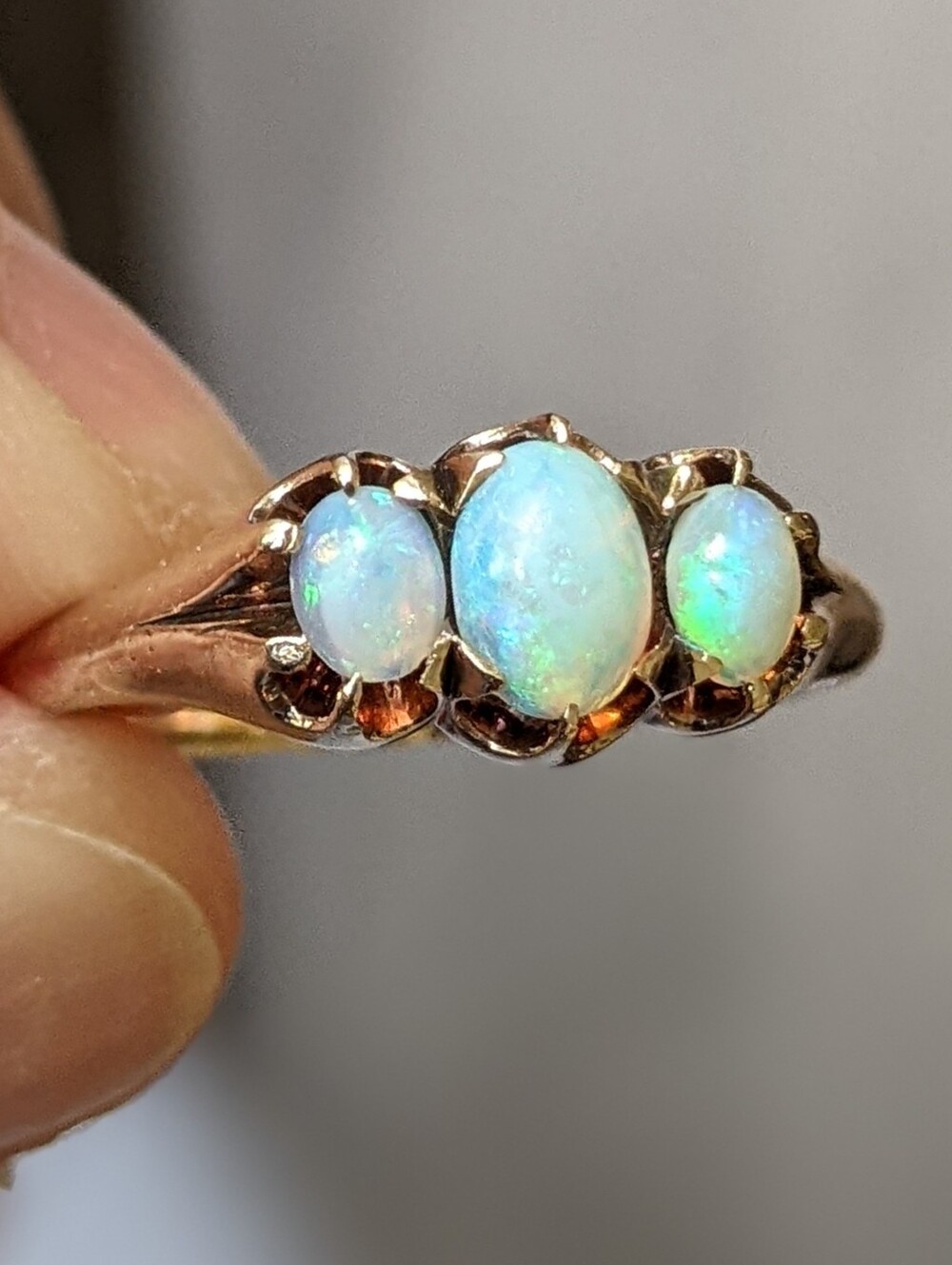 Antique 10K Gold Opal Trilogy Ring